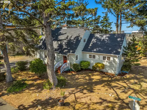 2132 S Columbia St, Seaside, OR 97138