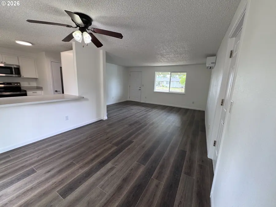 2688 Centennial Blvd, Springfield, OR 97477 - #2