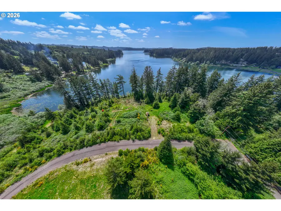83615 Clear Lake Rd, Florence, OR 97439 - #2