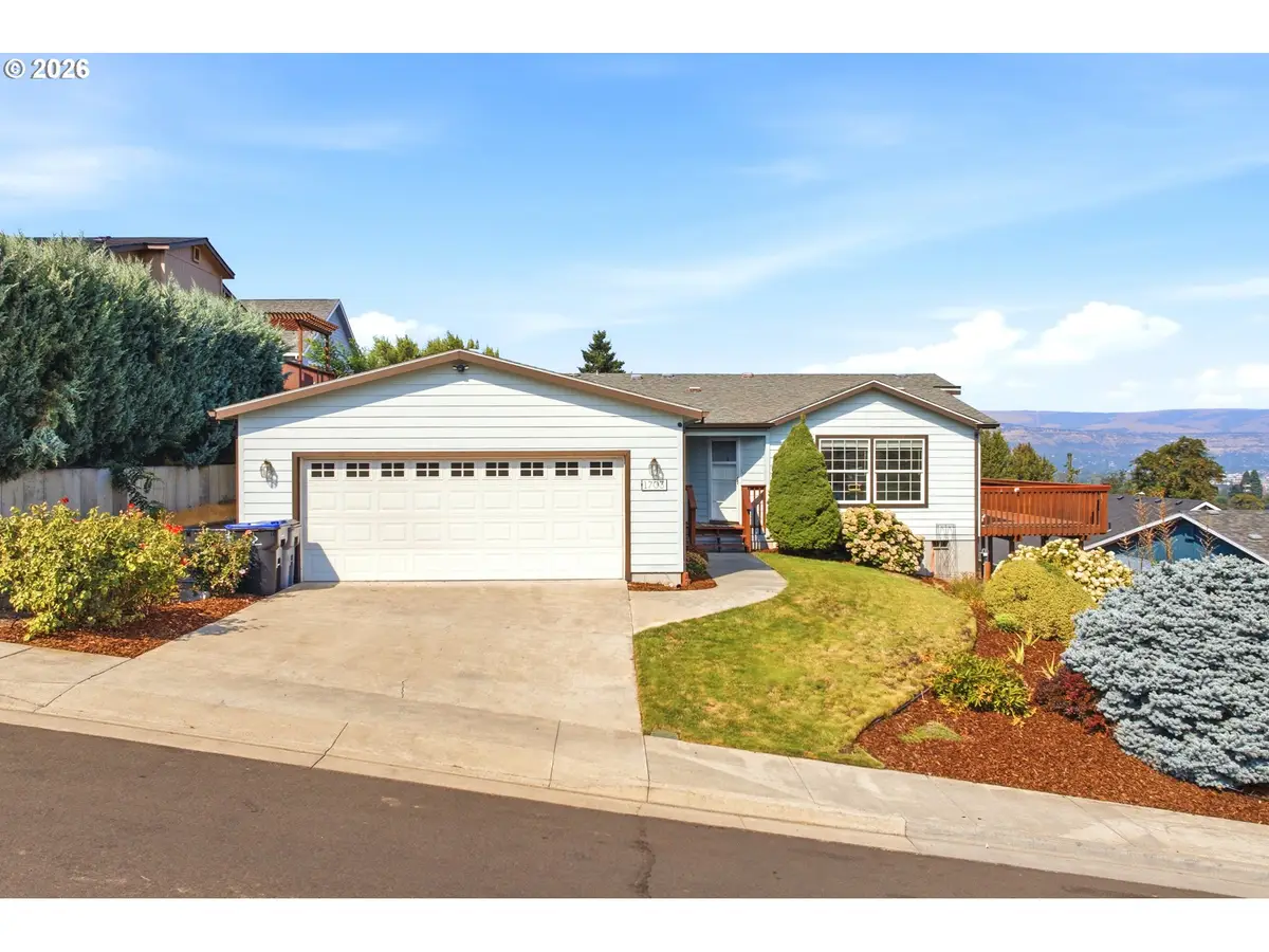 1703 Golden Way, The Dalles, OR 97058 - #1
