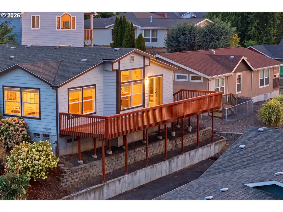 1703 Golden Way, The Dalles, OR 97058 - #3