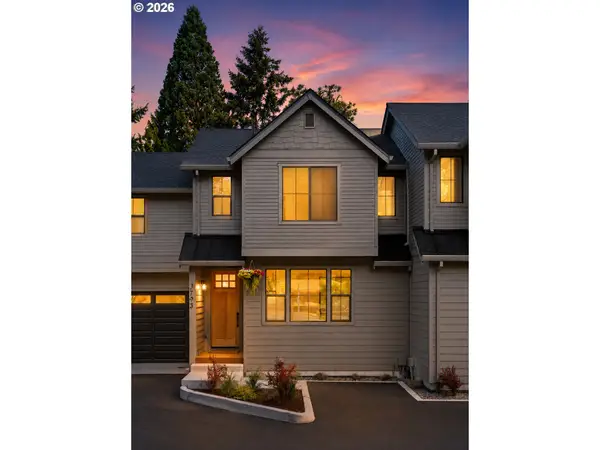 3793 SW Iowa St, Portland, OR 97221