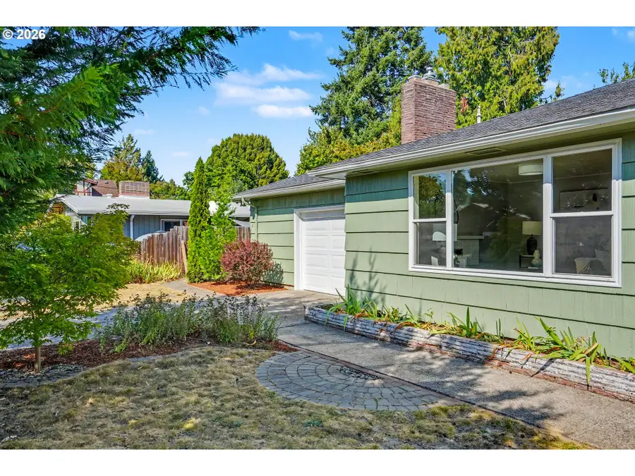 611 NW 30th St, Corvallis, OR 97330 - #3