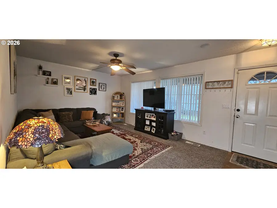 4986 Rebecca St, Salem, OR 97305 - #3