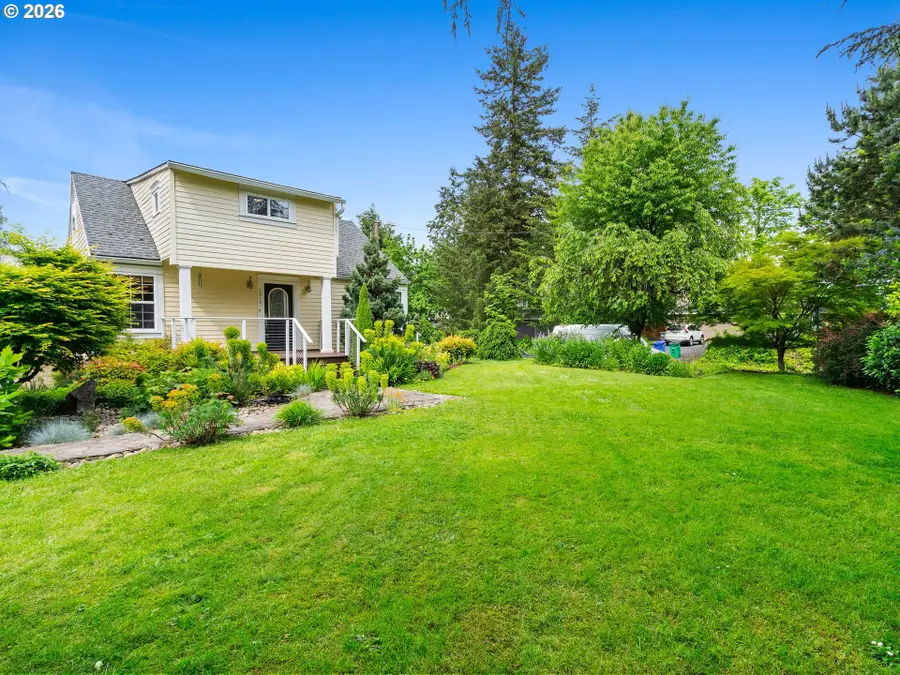 3915 SW Pomona St, Portland, OR 97219 - #2