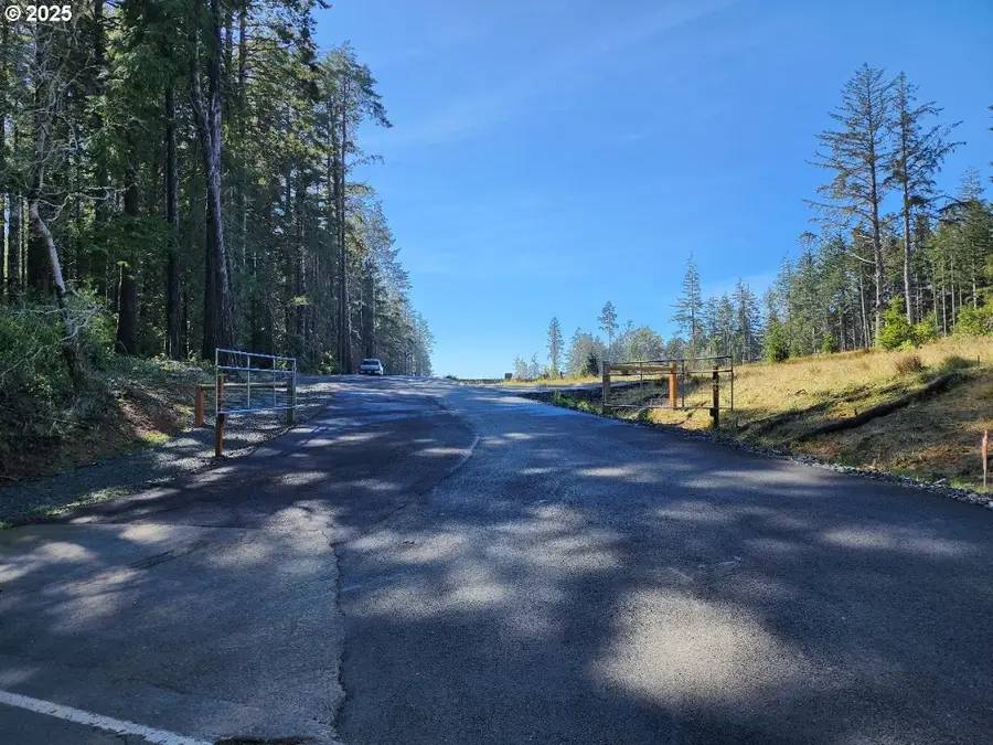 Hubbard Ln, Portorford, OR 97465 - #3