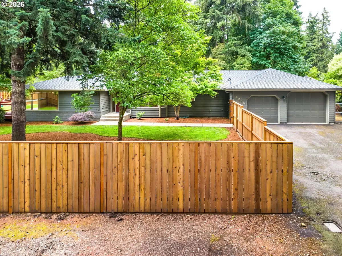 6286 SW Harrington Ave, Northwest Clackamas, OR 97035 - #1