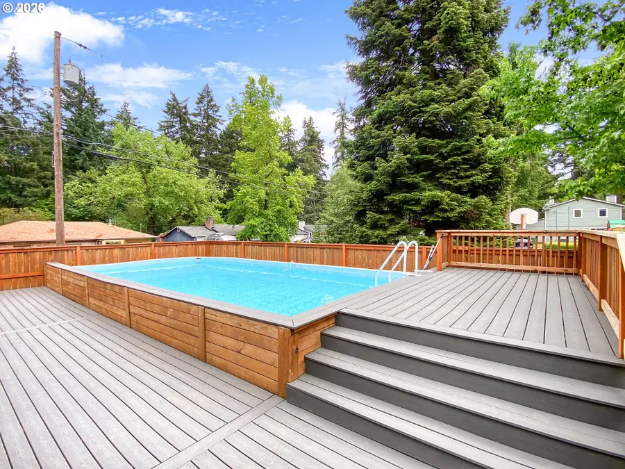 6286 SW Harrington Ave, Northwest Clackamas, OR 97035 - #3