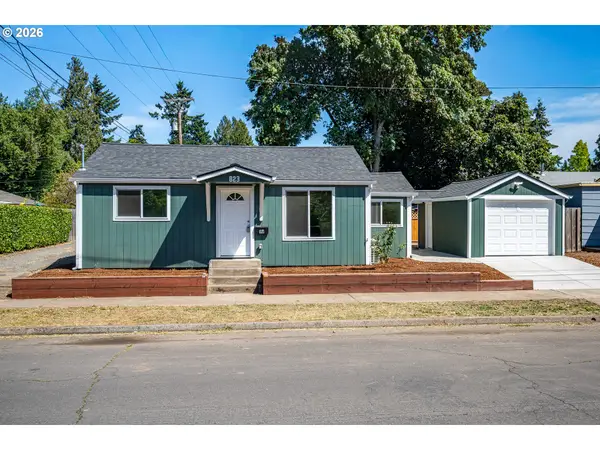 823 4th St, Springfield, OR 97477