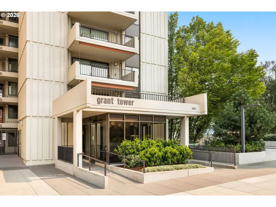 2221 SW 1st Ave #2424, Portland, OR 97201 - #2