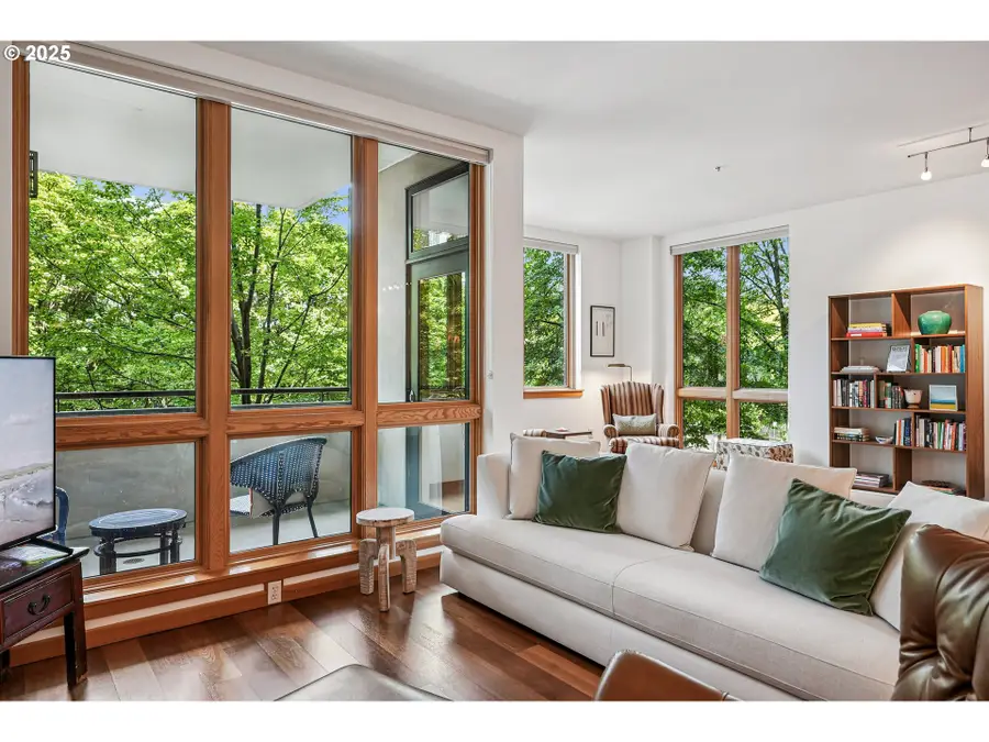 1030 NW Johnson St #224, Portland, OR 97209 - #3