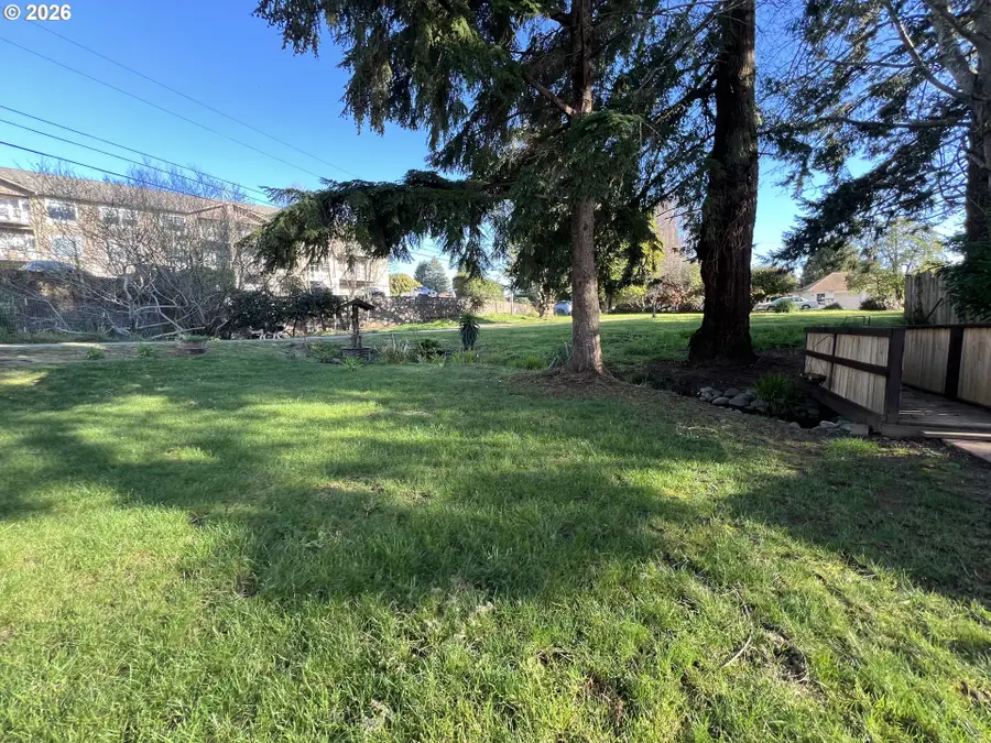 16126 Gustafson Ln, Brookings, OR 97415 - #2