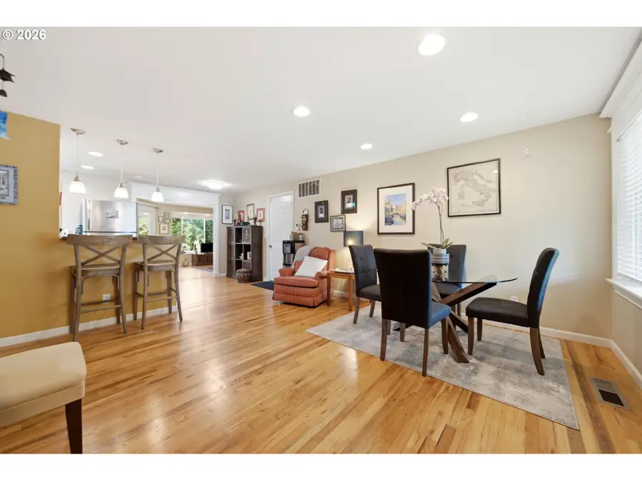 17902 Belmore Ave, Northwest Clackamas, OR 97035 - #2