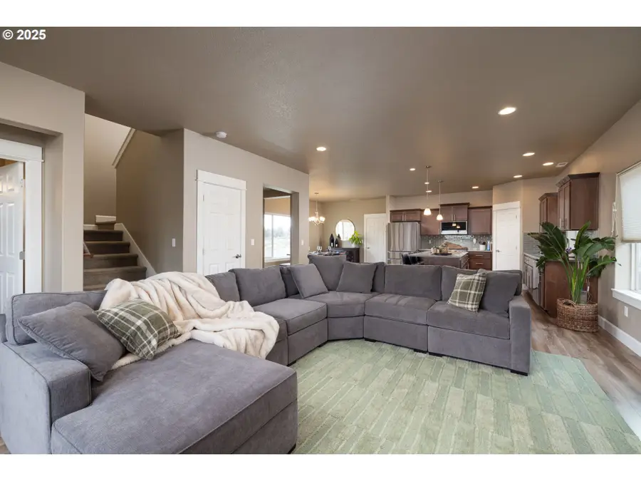 62905 Daniel Rd, Bend, OR 97701 - Image #2