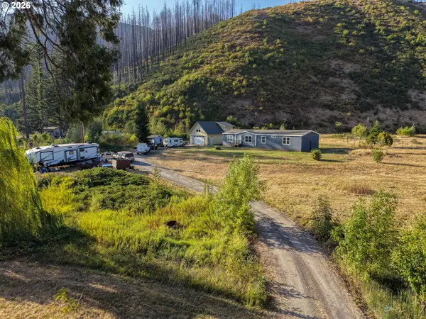 52443 Mckenzie Hwy, BlueRiver, OR 97413