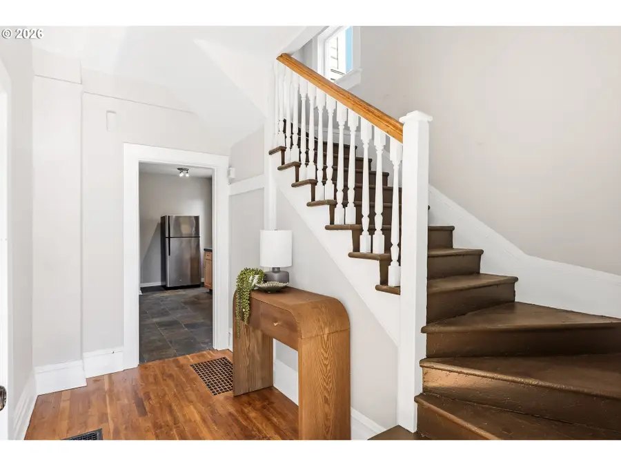 3923 SE Main St, Portland, OR 97214 - #3