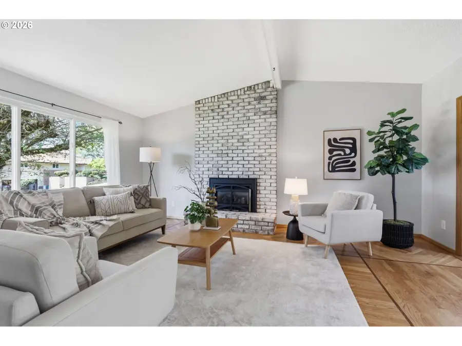 9260 SW 69th Ave, Portland, OR 97223 - #2