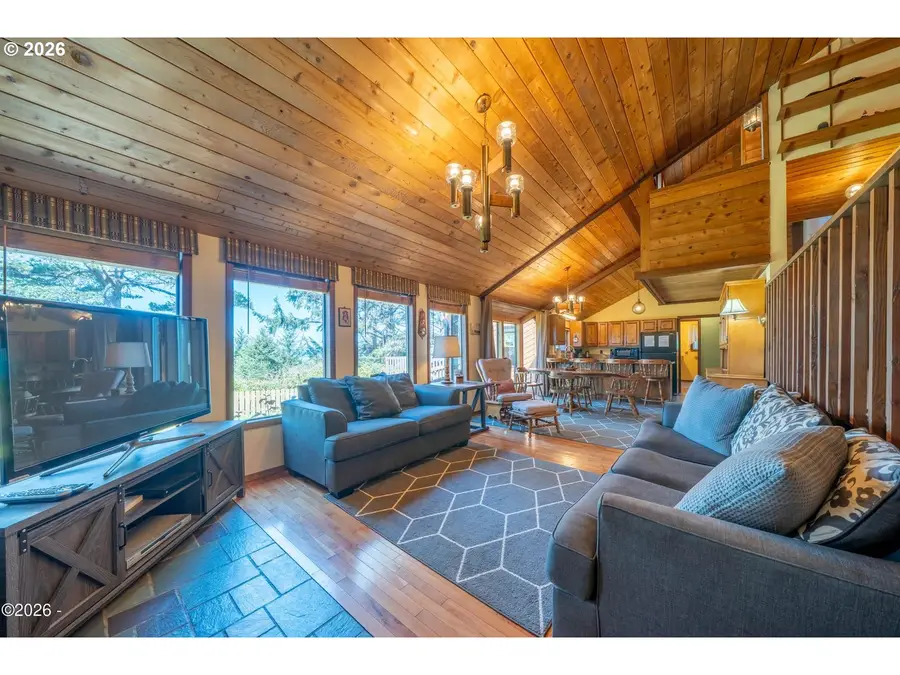 7376 SW Burl Dr, Waldport, OR 97394 - #3