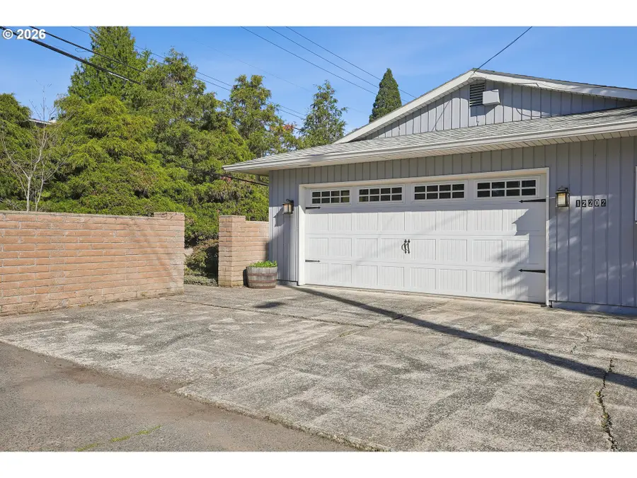 12202 SE Guilford Dr, Milwaukie, OR 97222 - #3