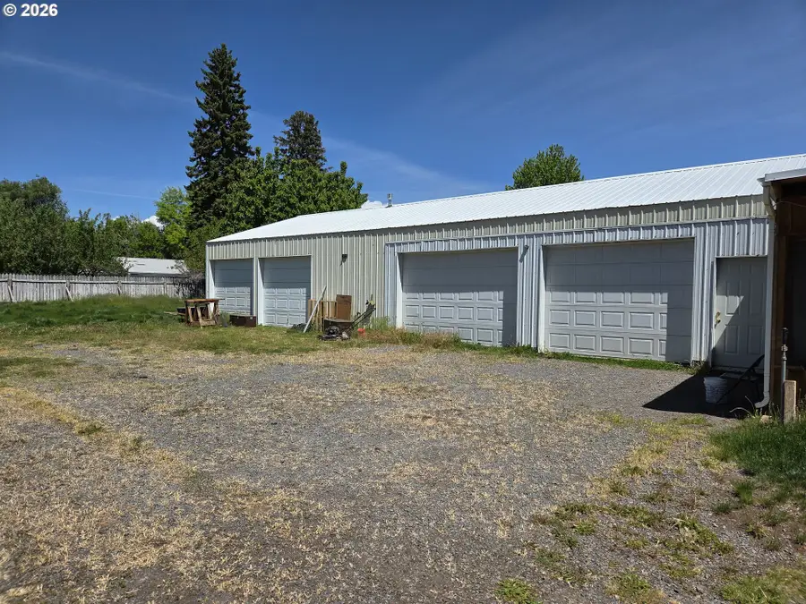 186 W Oregon St, Union, OR 97883 - #2