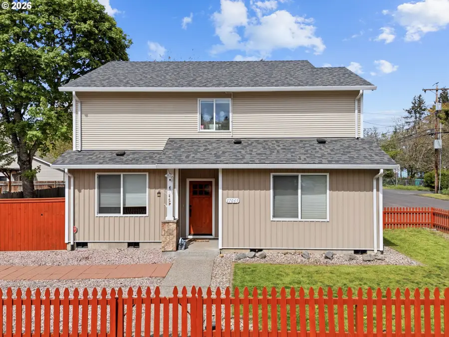 17065 SE Brooklyn St, Portland, OR 97236 - #2