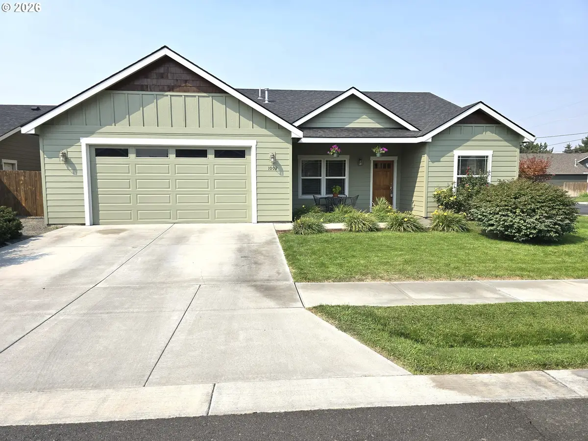 1002 SW Olive Ct, Hermiston, OR 97838 - #1