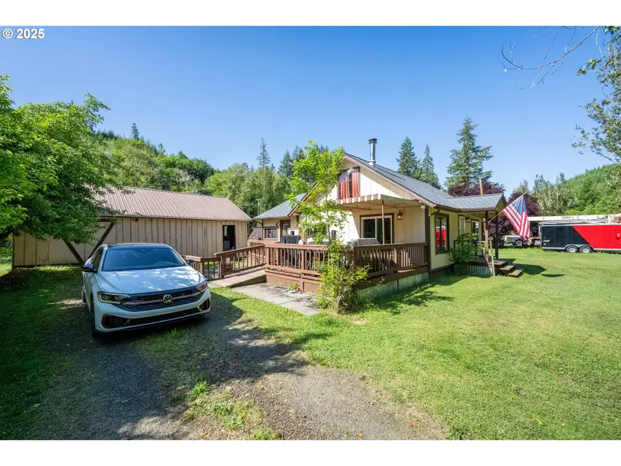 99996 Lone Pine Ln, Myrtle Point, OR 97458 - #2