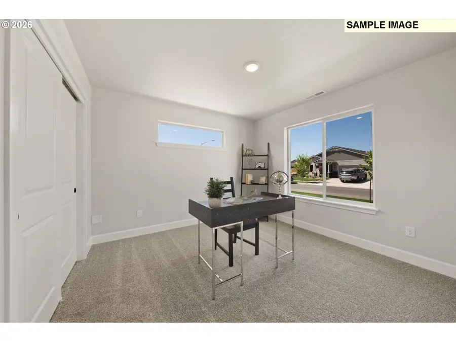 853 E Kinsley Ave, Hermiston, OR 97838 - #2