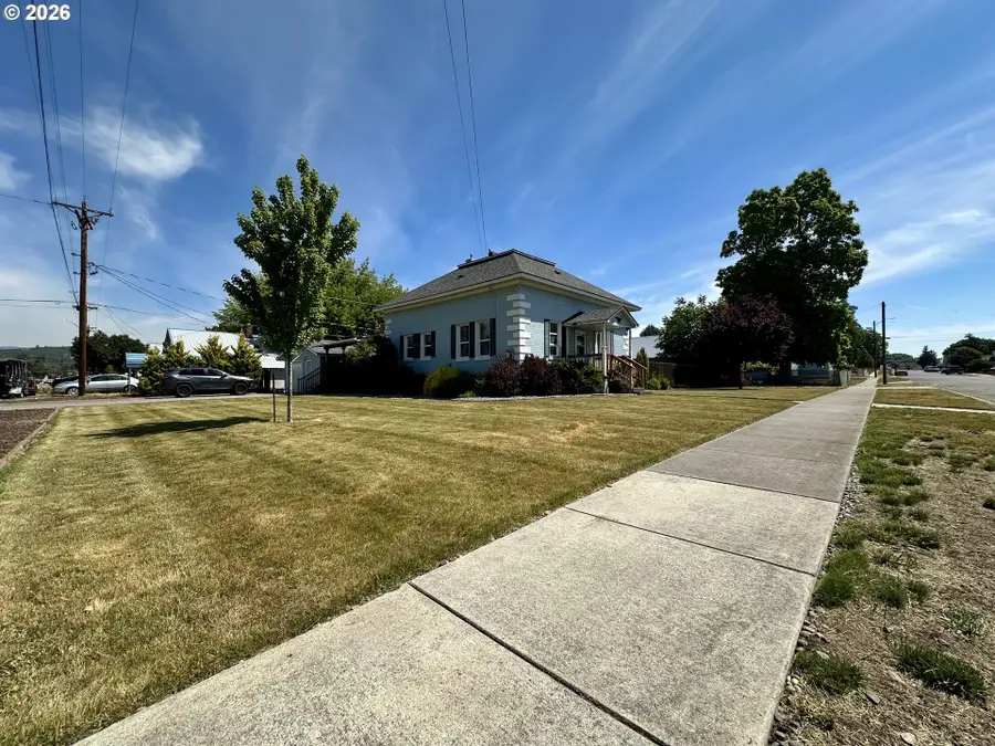 310 S Wilbur St, Goldendale, WA 98620 - #3