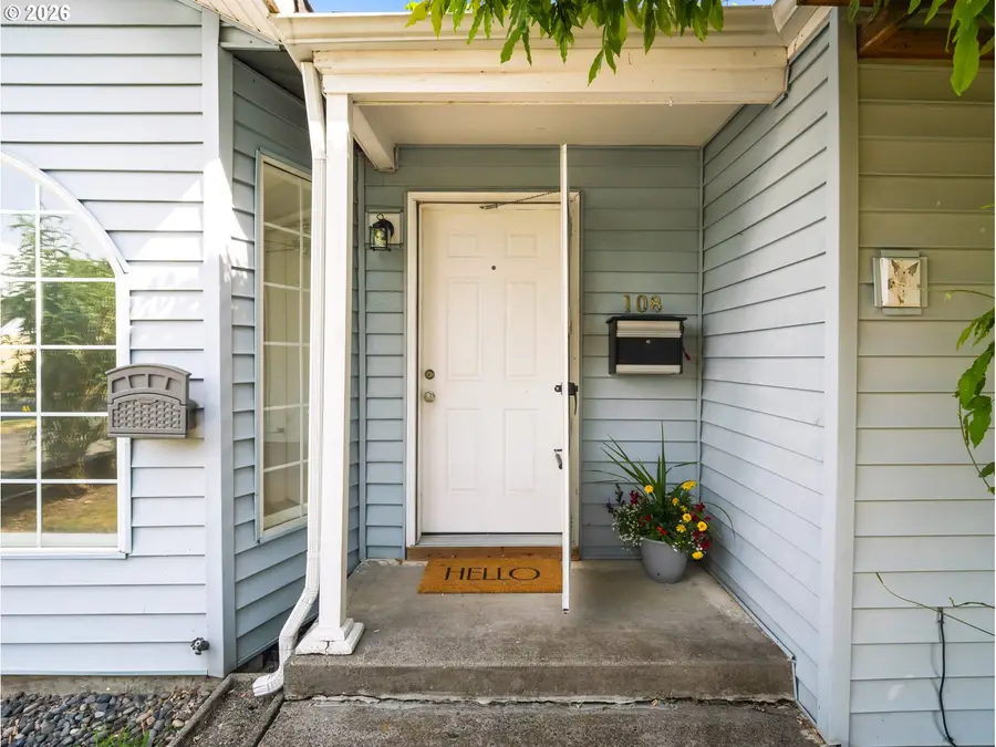 108 Maple Blvd, Wood Village, OR 97060 - #3