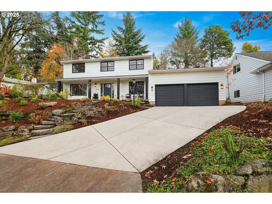 1700 Woodland Ter, Lake Oswego, OR 97034 - Image #2