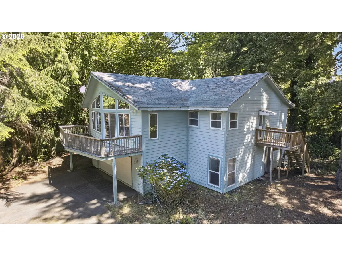 5938 View Loop, Florence, OR 97439 - #1