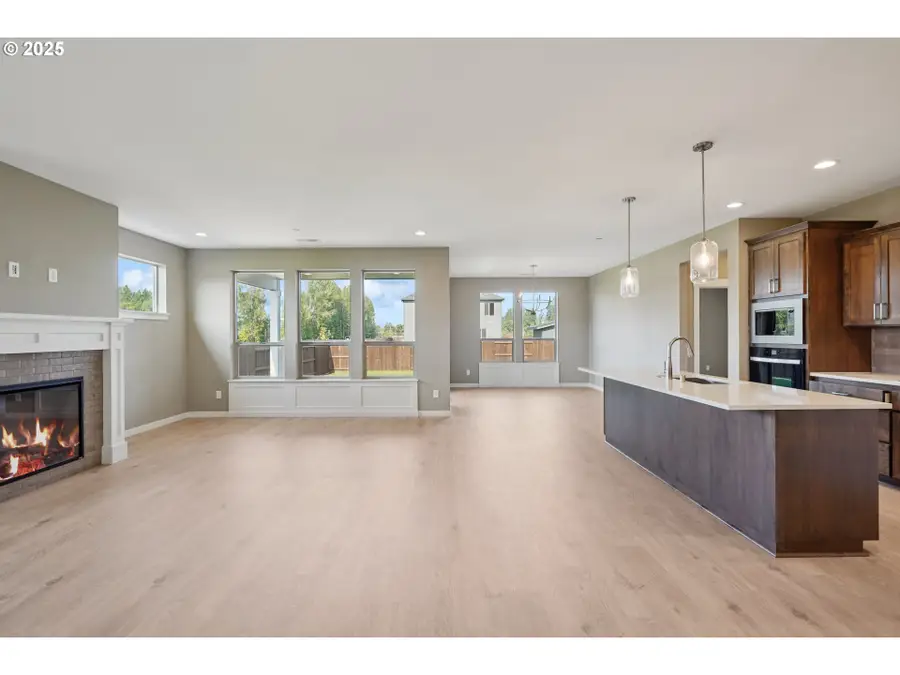 148 E 24th Ave, La Center, WA 98629 - Image #2