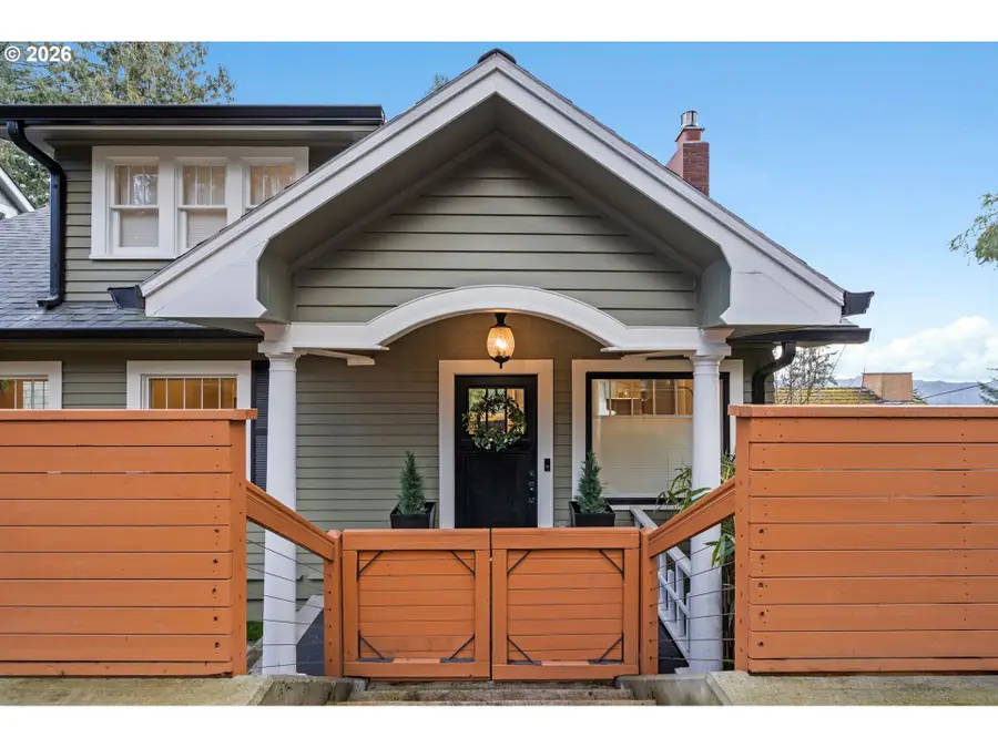 3708 SW Patton Rd, Portland, OR 97221 - Image #3