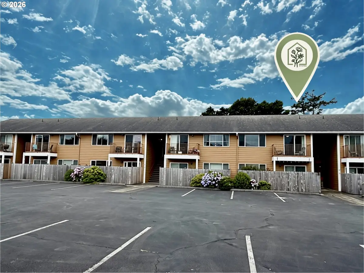 320 Necanicum Dr #10, Seaside, OR 97138 - #1