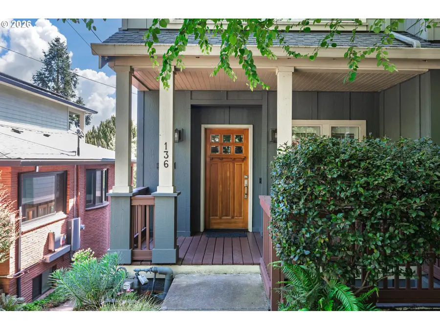 136 SE 71st Ave, Portland, OR 97215 - #3