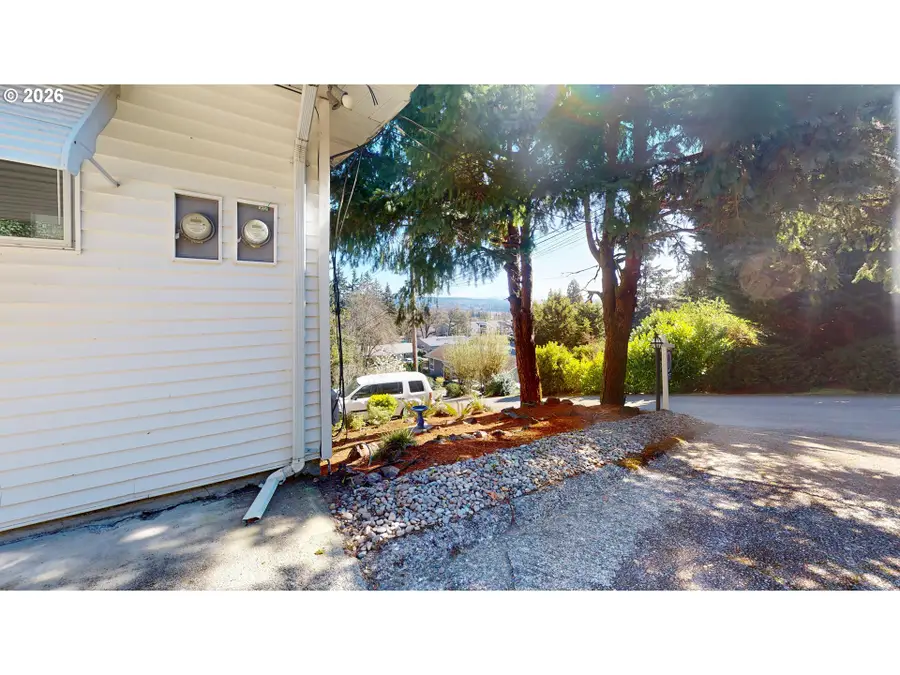 2145 Webb St, West Linn, OR 97068 - #2