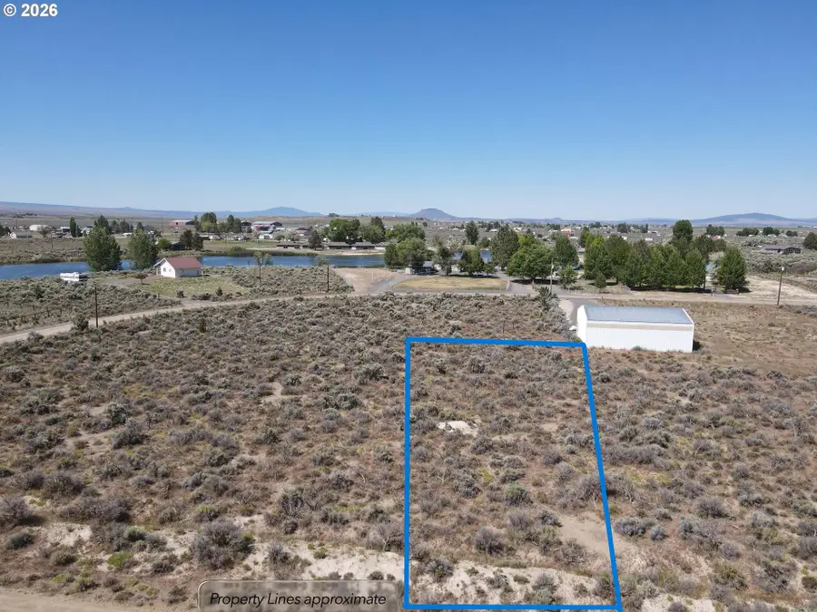 Elm Ln #7000, Silver Lake Fort Rock, OR 97641 - #3