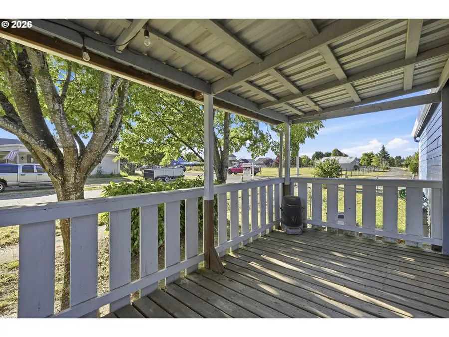 245 N Cedar St, Yamhill, OR 97148 - #2