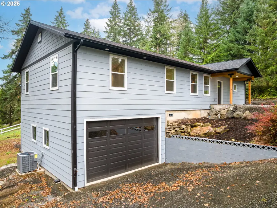 283 Upper Terrace Ln, Glide, OR 97443 - Image #3