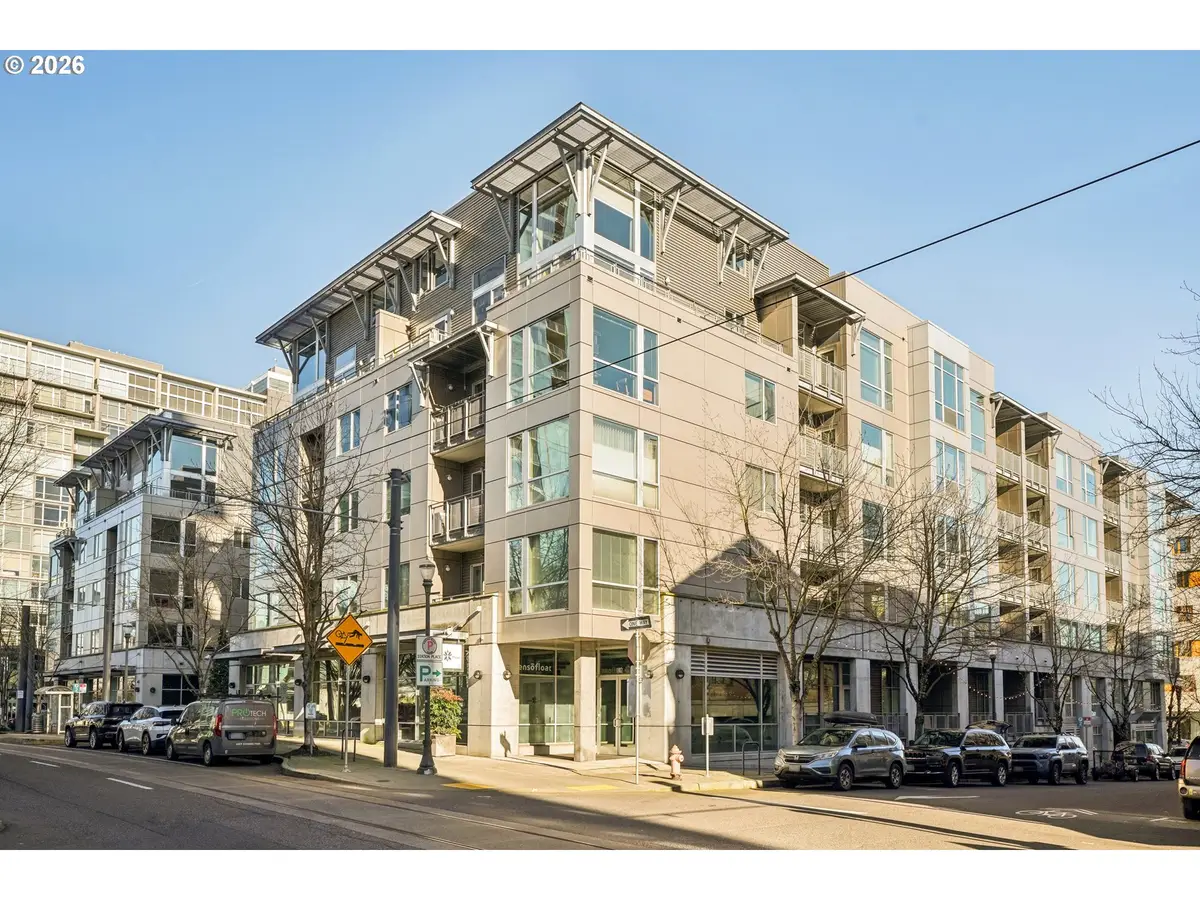 1125 NW 9th Ave #424, Portland, OR 97209 - Image #1