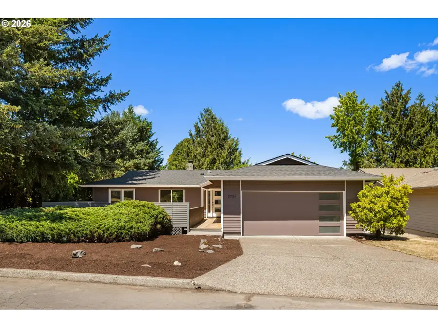 2721 SW Plum Ct, Portland, OR 97219 - #2