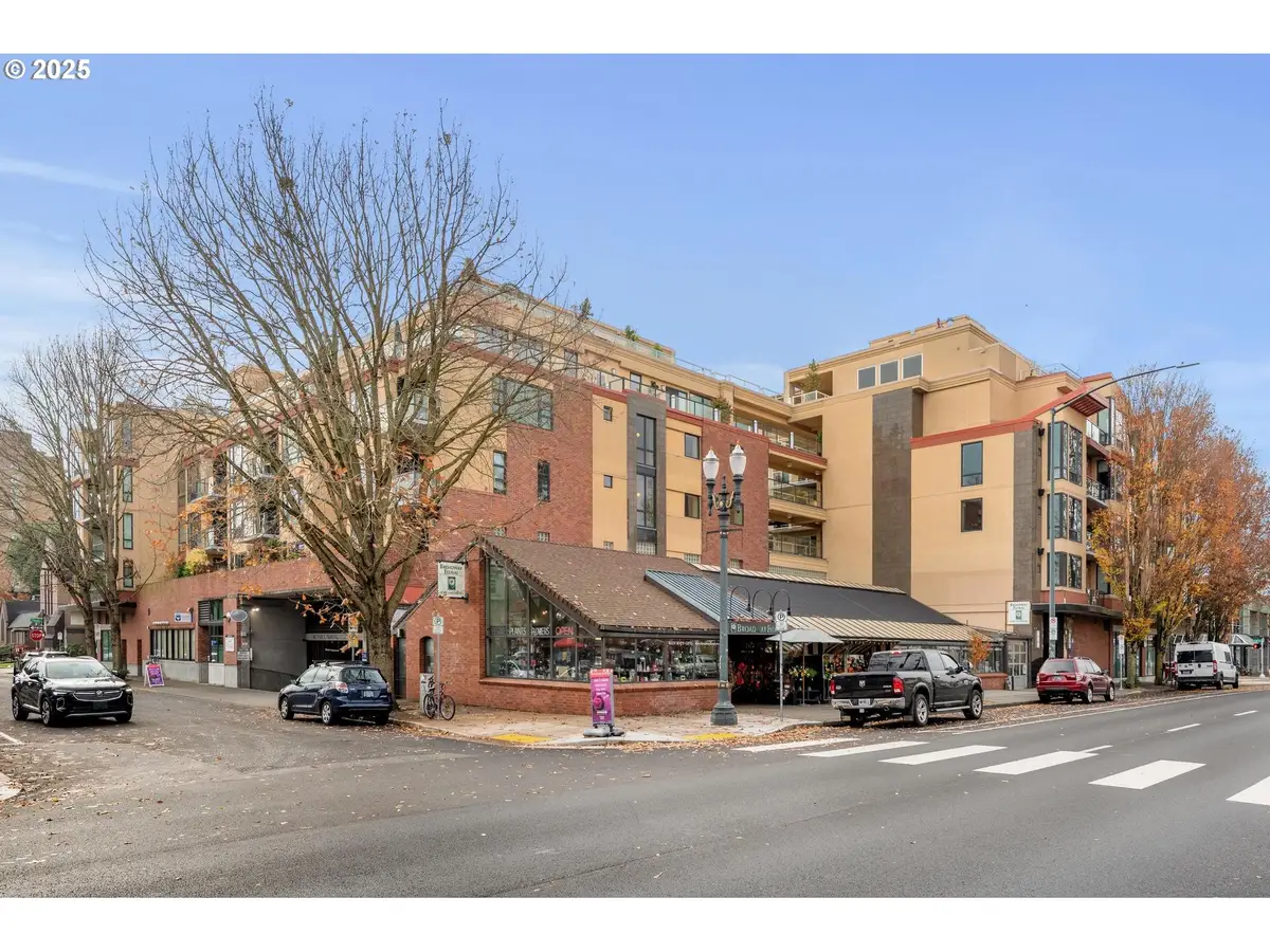 1620 NE Broadway St #540, Portland, OR 97232 - Image #1