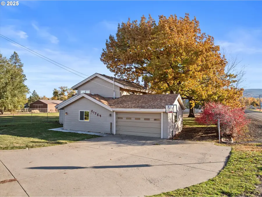 61764 Blackhawk Trail Ln, La Grande, OR 97850 - Image #2
