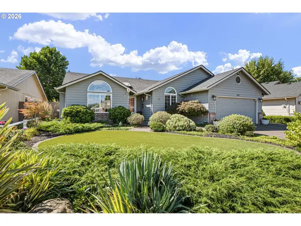 2077 Clark Ave, CottageGrove, OR 97424