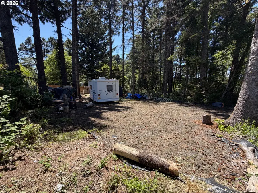 Wyoming St, Yachats, OR 97498 - #3