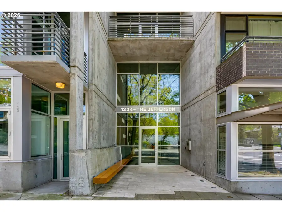 1234 SW 18th Ave #206, Portland, OR 97205 - #2