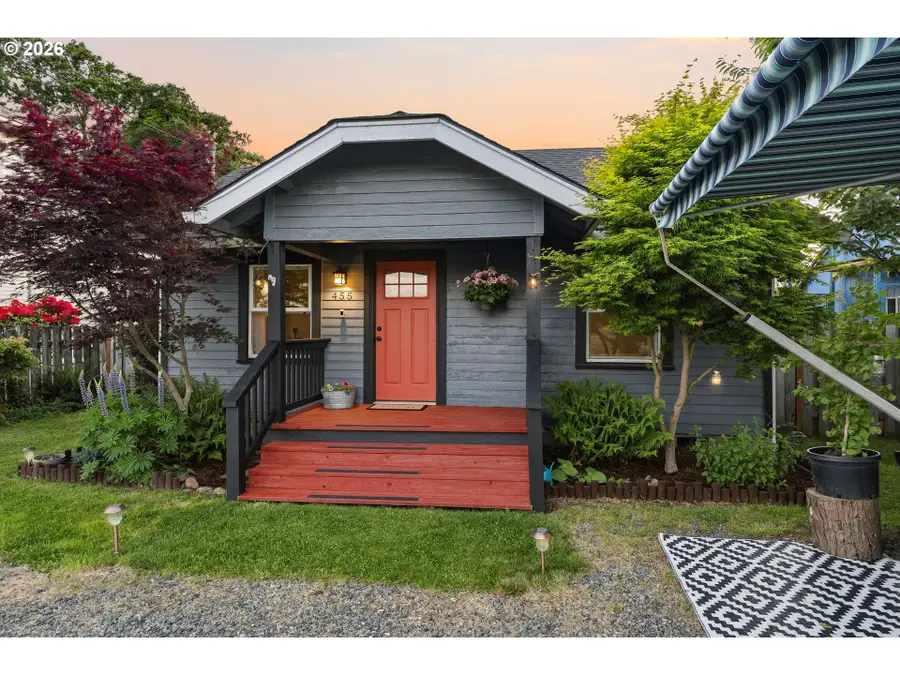 455 N 9th St, Saint Helens, OR 97051 - #2