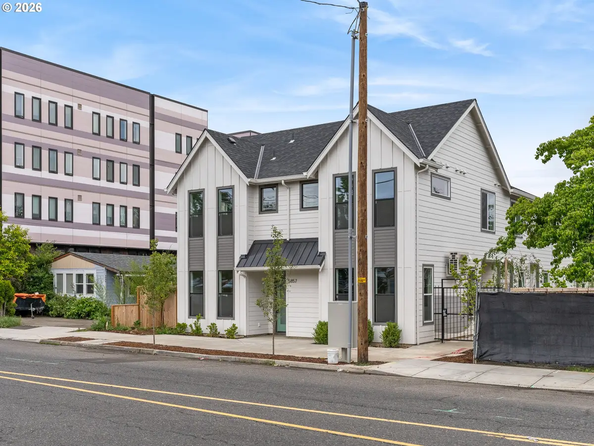 5871 NE Prescott St, Portland, OR 97218 - Image #1