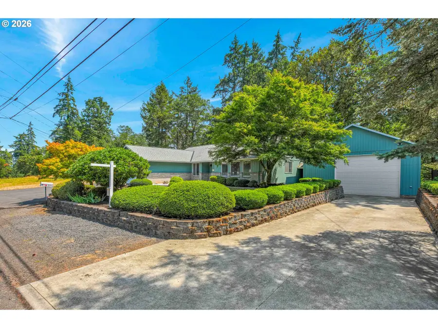 371 Belton Rd, Saint Helens, OR 97051 - #2